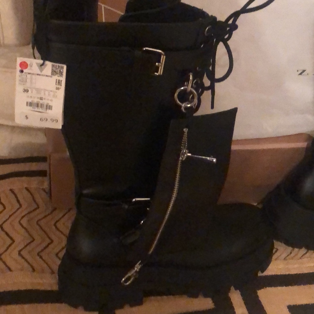COPY - Brand New, Never Worn Zara Boots